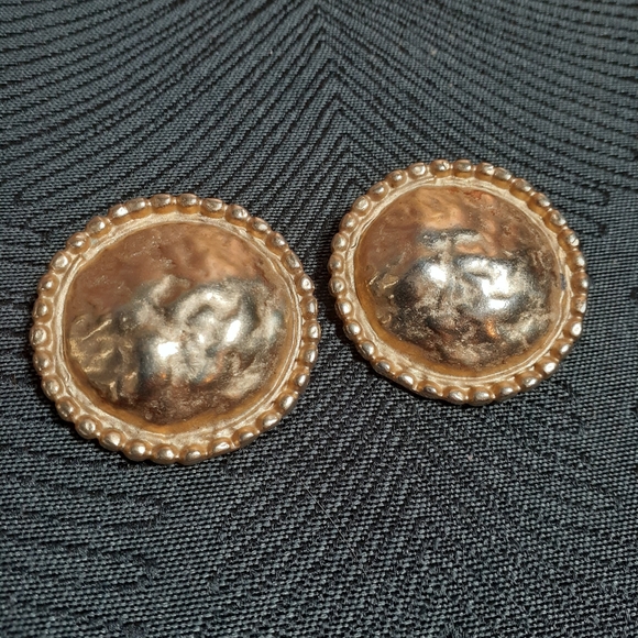 Vintage Goldtone Clip On Statement Earrings - Picture 12 of 14